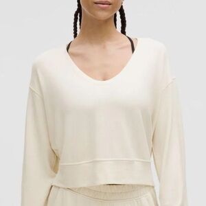 lululemon athletica Cream Long Sleeve Tee